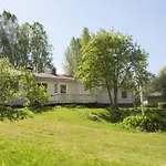 Cozy & Authentic Summerhouse By The River בית נופש *