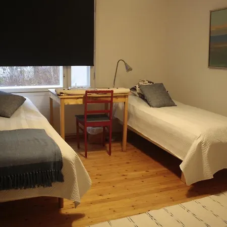 Cozy & Authentic Summerhouse By The River *