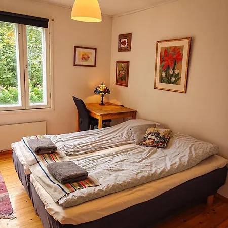 Tatil Evi Cozy Summerhouse By The River With Free Bikes And Ping Pong