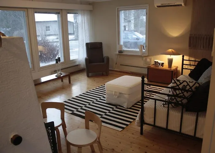 Σπίτι διακοπών Cozy & Authentic Summerhouse By The River Ροβανιέμι